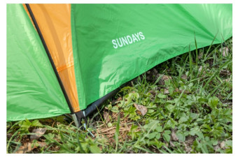 Палатка Sundays ZC-TT009-3P v2 (зеленый/желтый) со спальным мешком ZC-SB001 (синий)