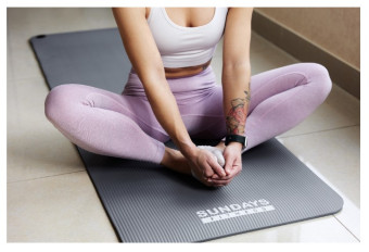 Набор для фитнеса Sundays Fitness Гантель IR92005 2х5кг + Коврик IR97506 (черный, серый)