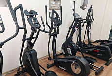 Что делает эллиптический тренажер?